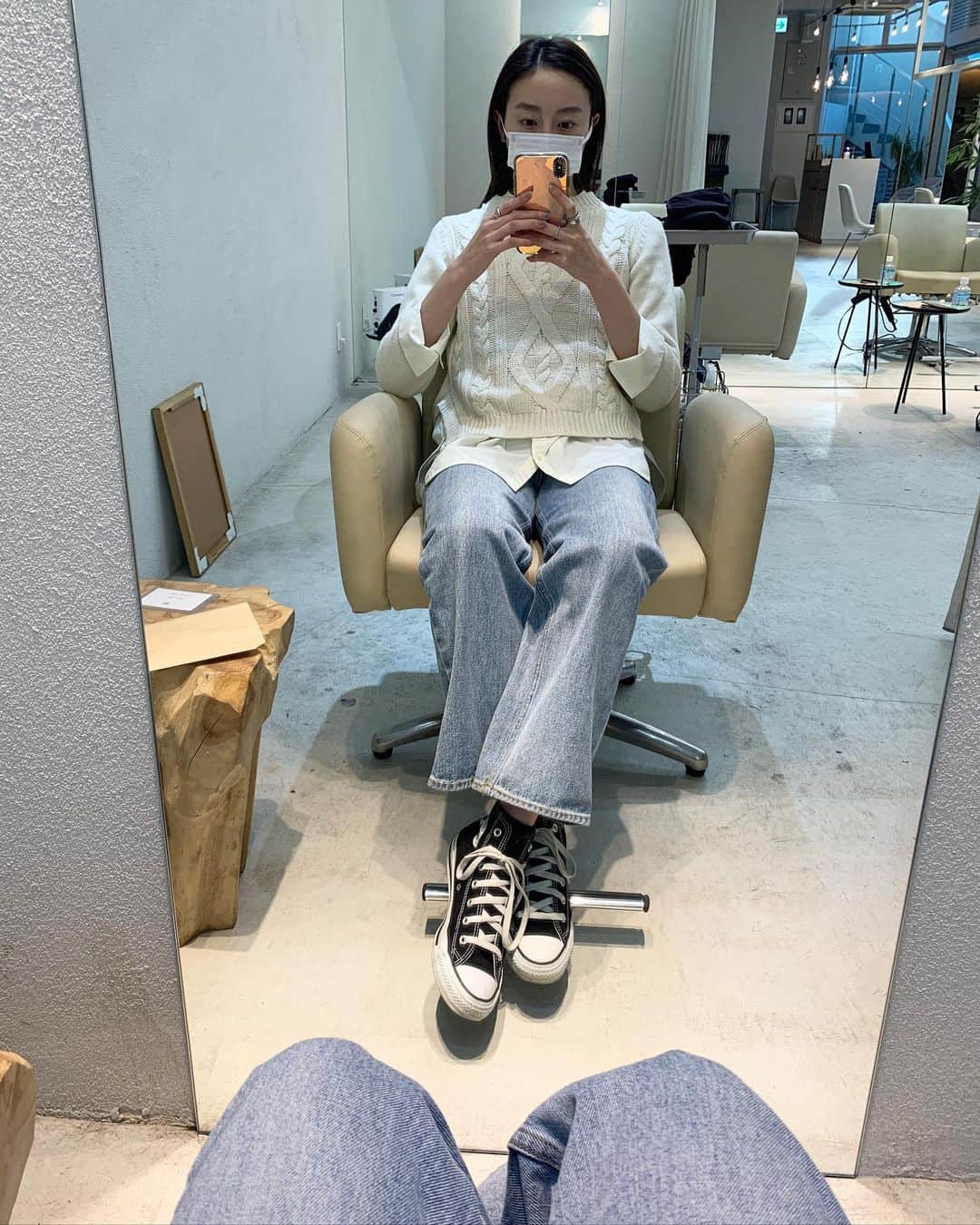 泉見祐希のインスタグラム：「🙋🏻‍♀️ #イズミのふく」