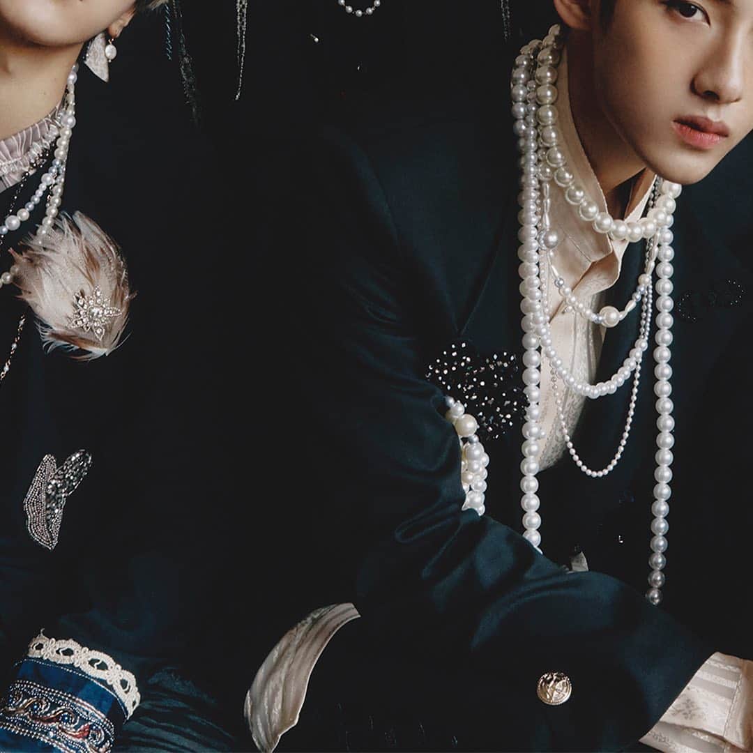 のインスタグラム：「WayV_‘Kick Back – The 3rd Mini Album’_Concept Images(Stranger Ver.)1 ⠀ #WayV #WeiShenV #威神V」