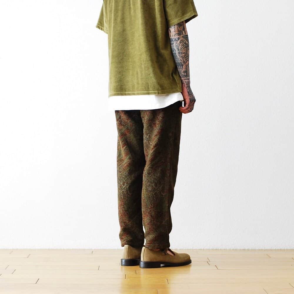 wonder_mountain_irieさんのインスタグラム写真 - (wonder_mountain_irieInstagram)「_ Engineered Garments / エンジニアードガーメンツ "Carlyle Pant - Chenille OLIVE-" ¥51,700- _ 〈online store / @digital_mountain〉 https://www.digital-mountain.net/shopbrand/000000012492/ _ 【オンラインストア#DigitalMountain へのご注文】 *24時間受付 *14時までのご注文で即日発送 *1万円以上ご購入で、送料無料 tel：084-973-8204 _ We can send your order overseas. Accepted payment method is by PayPal or credit card only. (AMEX is not accepted)  Ordering procedure details can be found here. >>http://www.digital-mountain.net/html/page56.html  _ #NEPENTHES #EngineeredGarments #ネペンテス #エンジニアードガーメンツ _ 本店：#WonderMountain  blog>> http://wm.digital-mountain.info _ 〒720-0044  広島県福山市笠岡町4-18  JR 「#福山駅」より徒歩10分 #ワンダーマウンテン #japan #hiroshima #福山 #福山市 #尾道 #倉敷 #鞆の浦 近く _ 系列店：@hacbywondermountain _」2月24日 19時09分 - wonder_mountain_