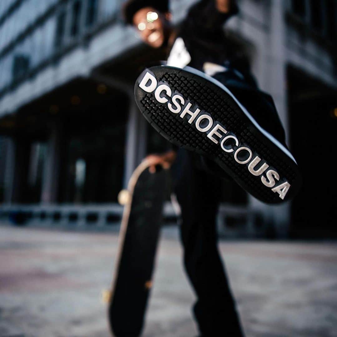 DC Shoes Japanさんのインスタグラム写真 - (DC Shoes JapanInstagram)「「LYNX ZERO」は、その卓越した機能性やスタイリッシュんあデザインもさることながら、ソール裏にブランドネームを施したディテールも見逃せないポイント。📸 @mikeheikkila   #dcshoes #2021ss #lynxzero」2月24日 19時20分 - dcshoes_japan