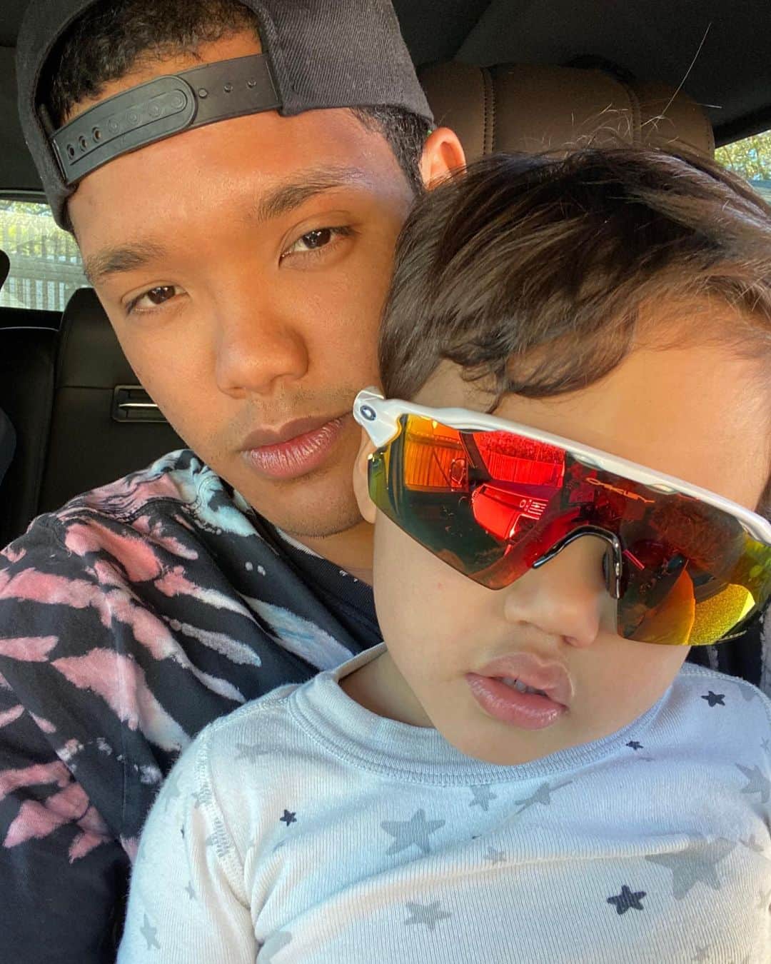 アディソン・ラッセルのインスタグラム：「You are blessing in so many ways♾ #sonshades」