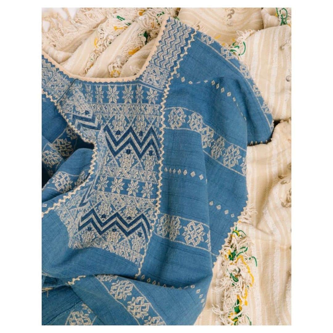 マッタのインスタグラム：「The Amuzgos 🦋⁠  ✨These traditional pieces are named after their makers, "the amuzgo" or amochco, an indigenous people who reside in Oaxaca and Guererro's current states in Mexico's Southwestern region. ⁠ ✨Amuzgo is also the name of the tonal language they speak. It is a rich culture with a storied history resulting in these pieces. They are handmade heirlooms, the culmination of traditions passed down through the generations- their generations and hopefully yours to come.⁠ ~ link in bio for more from our mattaMondo collection~」