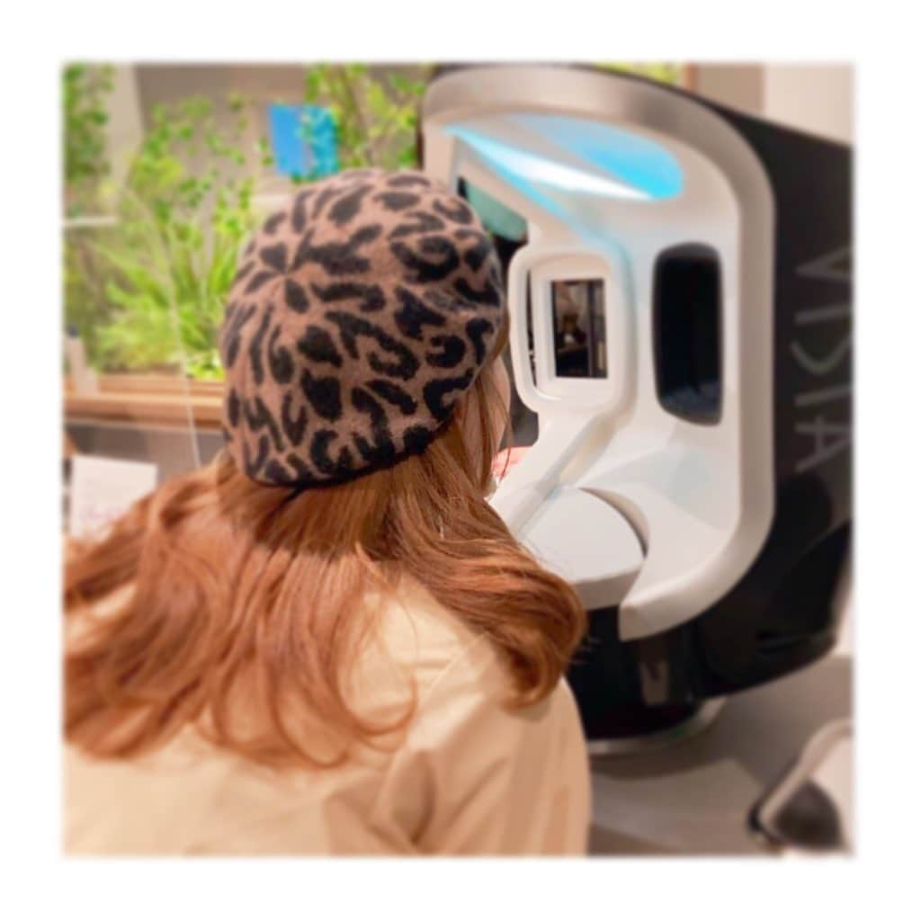 相田瑠菜さんのインスタグラム写真 - (相田瑠菜Instagram)「お肌ケアを1回だけして頂いただけで すっぴんなのになんか チュルチュルになった日🤍  お肌のケアも大切だよね、、、 うん分かってる。って改めて 考え直せた日でした🍀  自分にあったケアそろそろ 見つけたいなぁ🥰✨  #すっぴん #美肌 #美白 #ケア #お肌ケア  #お肌のお手入れ #お肌の悩み #お肌ツルツル #すっぴん美人 #三十路 #美魔女 #美容好きな人と繋がりたい #美容垢 #美容day #美容部 #自分磨き #ダイエット #綺麗になりたい #美人になりたい #インスタグラマー #following #likeforlikes #instalike #beauty #cosmetics #care」2月24日 11時36分 - _aina_official