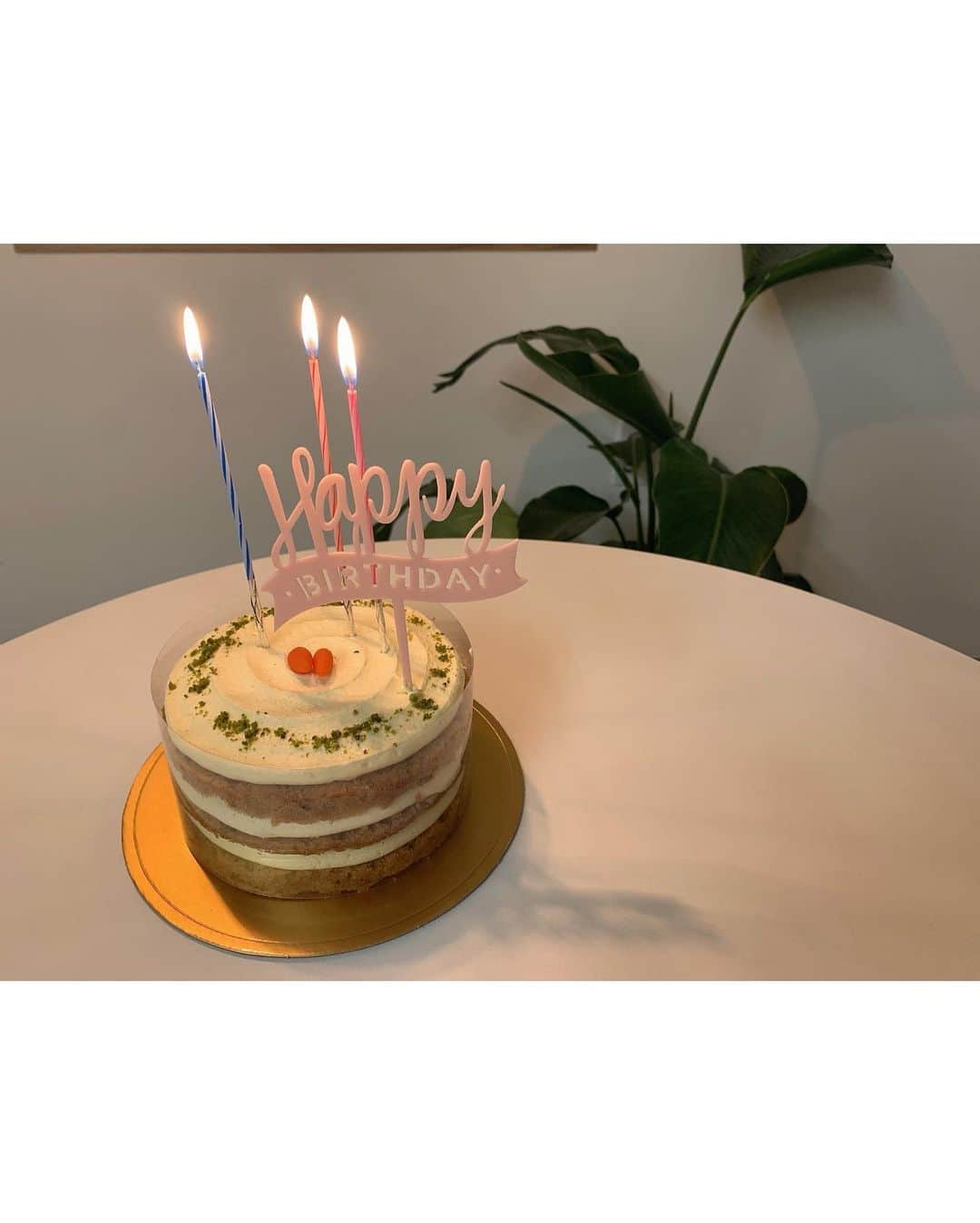 チョン・ユミさんのインスタグラム写真 - (チョン・ユミInstagram)「감사합니다.🎂🎈」2月24日 11時29分 - yum_yum