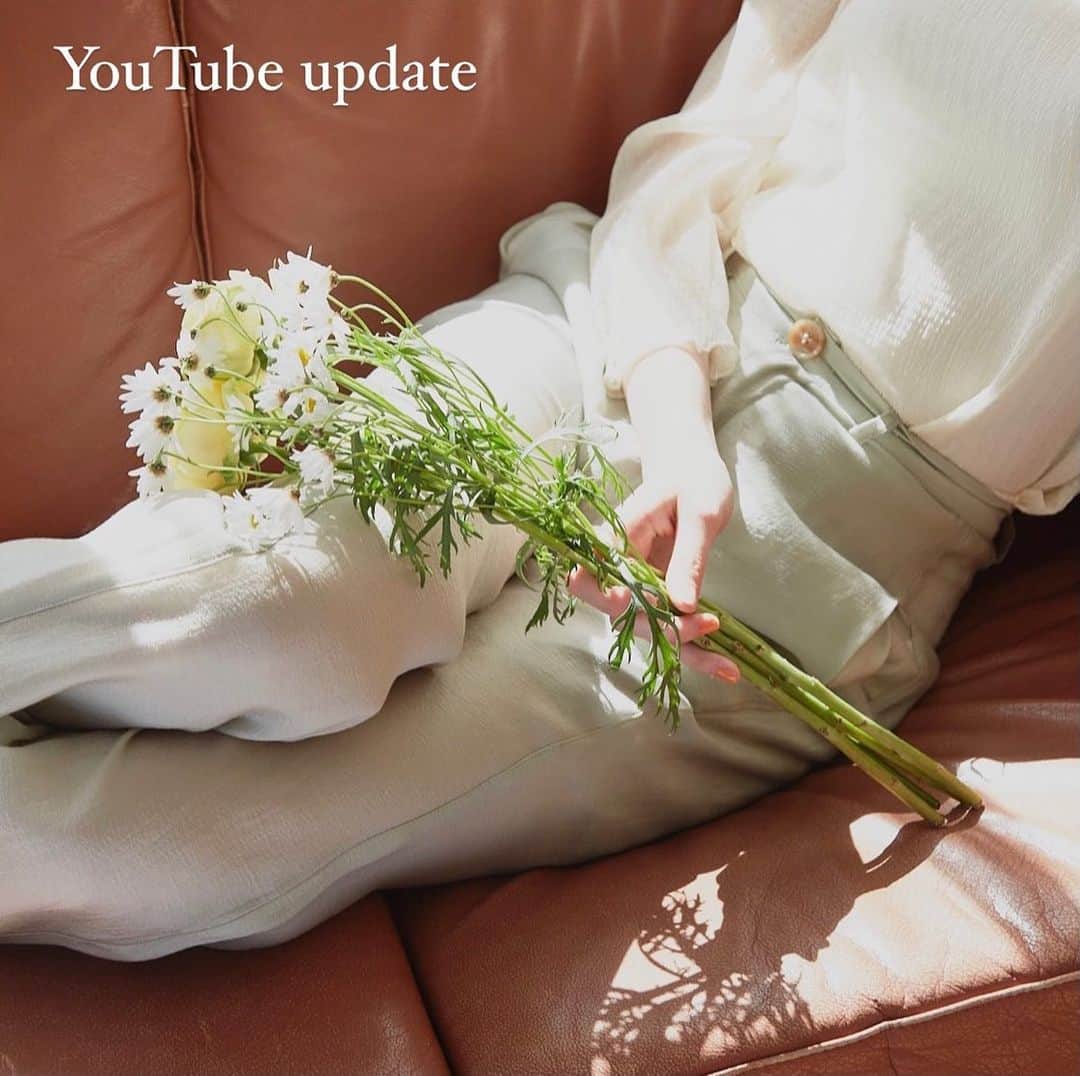 Vannie Officialのインスタグラム：「☑︎YouTube UP ﻿ 【オールホワイト縛り】﻿ LOOK BOOK【2021HALU】﻿ ﻿ ぜひご視聴くださいませ\❤︎/ ﻿ #vannie_u#ヴァニーユー #ZOZOでしか買えない⠀⠀  お問い合わせはDMまでご連絡ください☺︎」