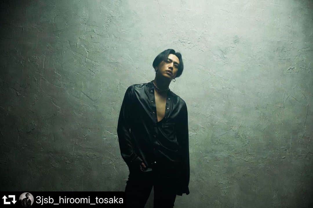 TANYのインスタグラム：「#photoshoot #photo #canon  #repost @3jsb_hiroomi_tosaka ・・・ #ANSWER #SHADOW #ØMI  #CDLentertainment Now on sale. MusicVideo on YouTube.」