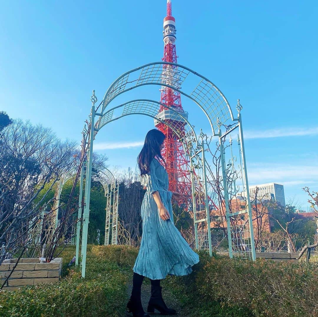 加藤美佐子さんのインスタグラム写真 - (加藤美佐子Instagram)「久しぶりの芝公園🥰  東京タワーはいつ見ても元気もらえる🗼💓  オーガニックサラダ🥗で お腹も膨らむ  いつ会っても笑が絶えない 娘の様なまどかちゃんと🥰✨  #東京タワー #芝公園 #薔薇公園 #桜と東京タワー #ランチ #オーガニック #サラダ #🥗 #🌸 #tokyo #sakura」2月24日 12時10分 - misako.kato