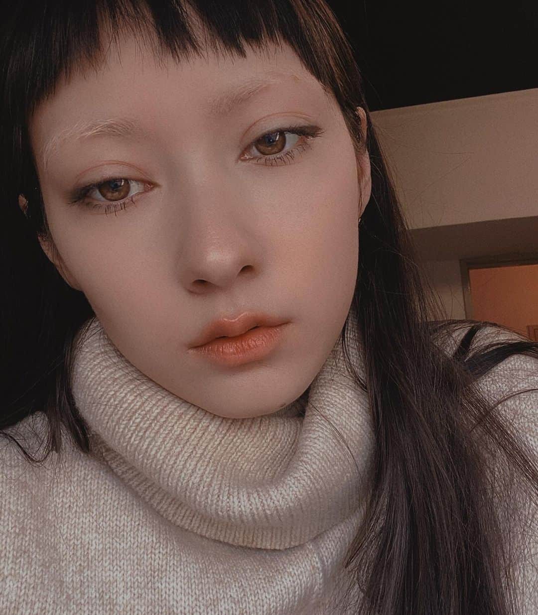 IA（アイエー）さんのインスタグラム写真 - (IA（アイエー）Instagram)「・花粉で目が死ぬ。」2月24日 12時18分 - iaiaiaz5