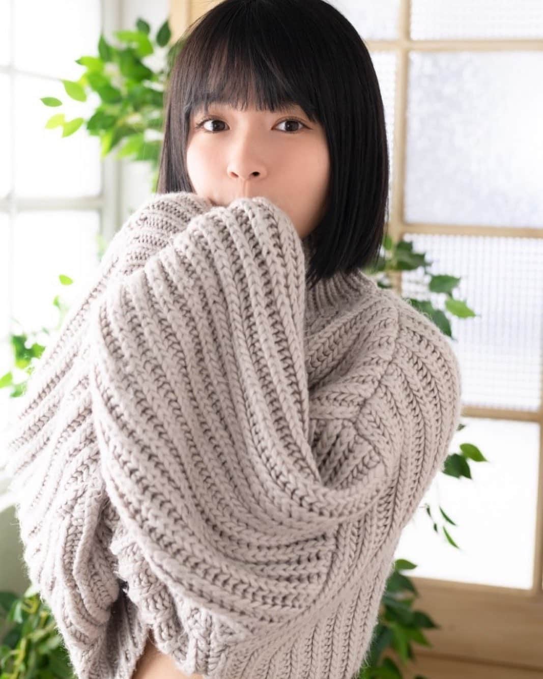 百川晴香さんのインスタグラム写真 - (百川晴香Instagram)「インスタグラビアvol.292👙ちょっと寒い！今日も一日楽しもう👍💕 #japanesegirl #cute #followｍe」2月24日 12時38分 - momokawaharuka