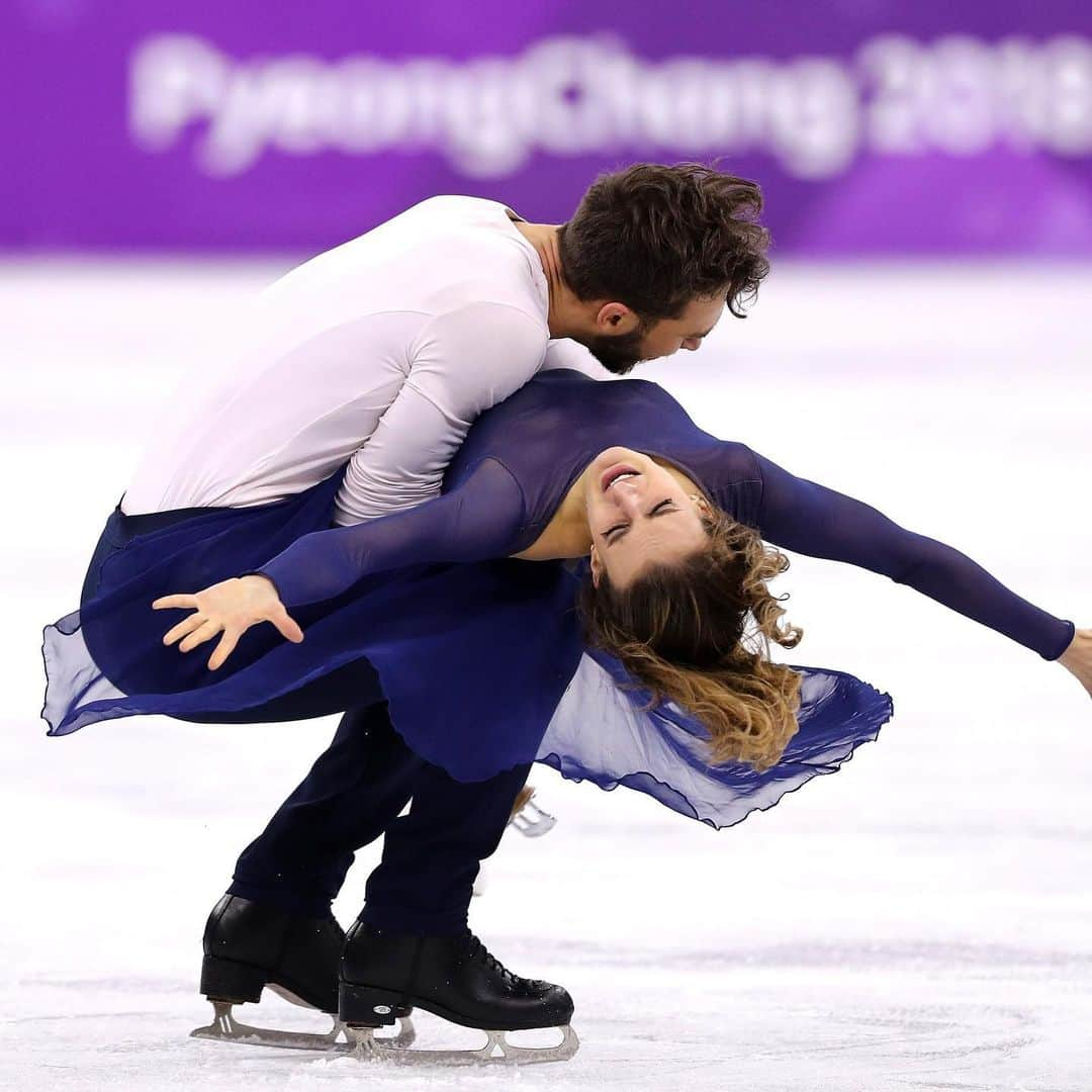 ガブリエラ・パパダキスのインスタグラム：「Déjà trois ans, et pourtant, j’en ai encore le tournis. 🌗」