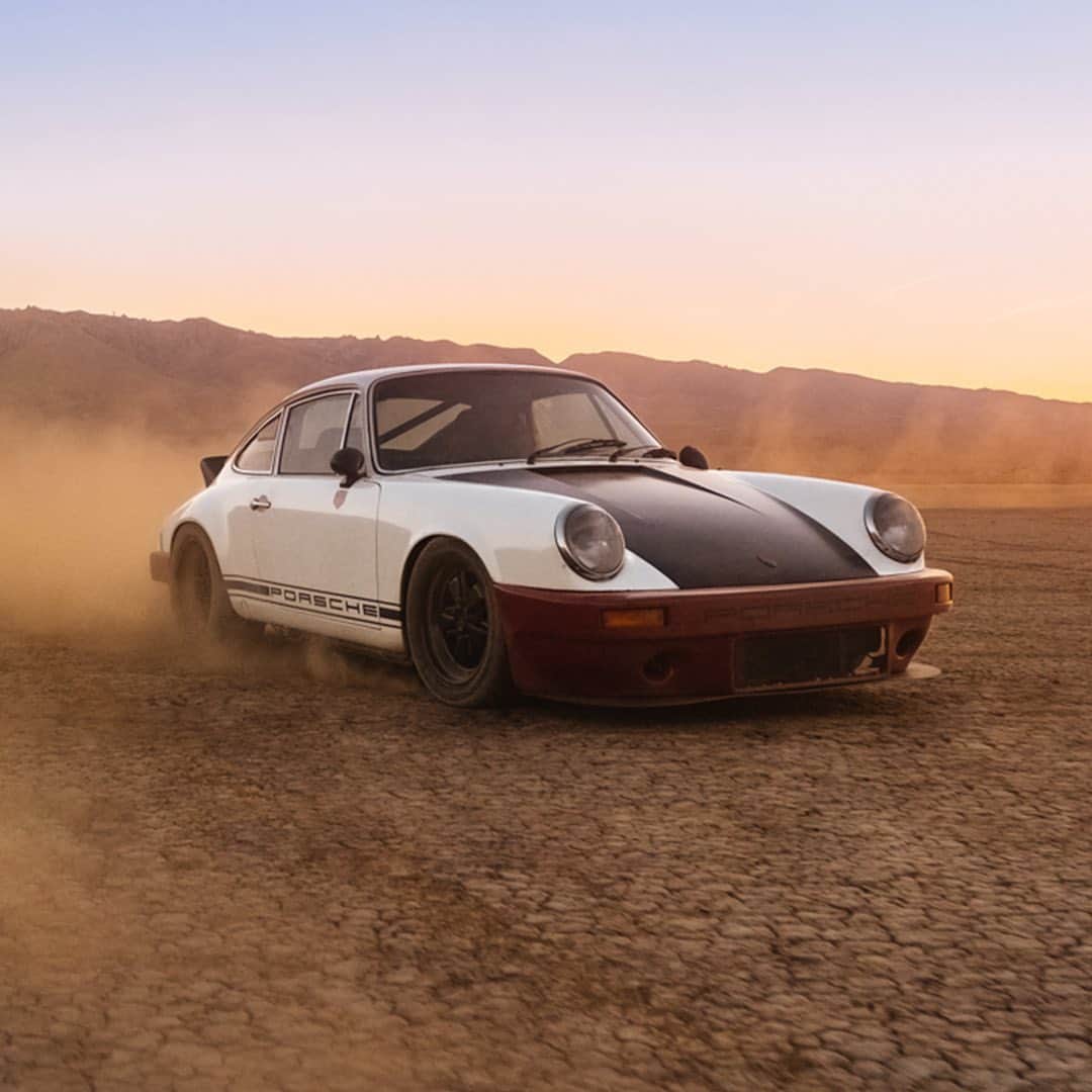 HYPEBEASTさんのインスタグラム写真 - (HYPEBEASTInstagram)「@hypebeastart: Renowned @porsche collector @magnuswalker, who’s known for the 'Urban Outlaw' documentary of his life and for having an eclectic array of 911s has teamed up with @dmalikyar of @santogallery for a new photo series of his collection. The photos consist of Walker’s Porsches captured in downtown Los Angeles through the theme of "motion." All the images are available now in a variety of sizes and are limited-to-100 editions. Click the link in bio for more info.⁠⁠ Photo: Daniel Malikyar」2月24日 12時51分 - hypebeast