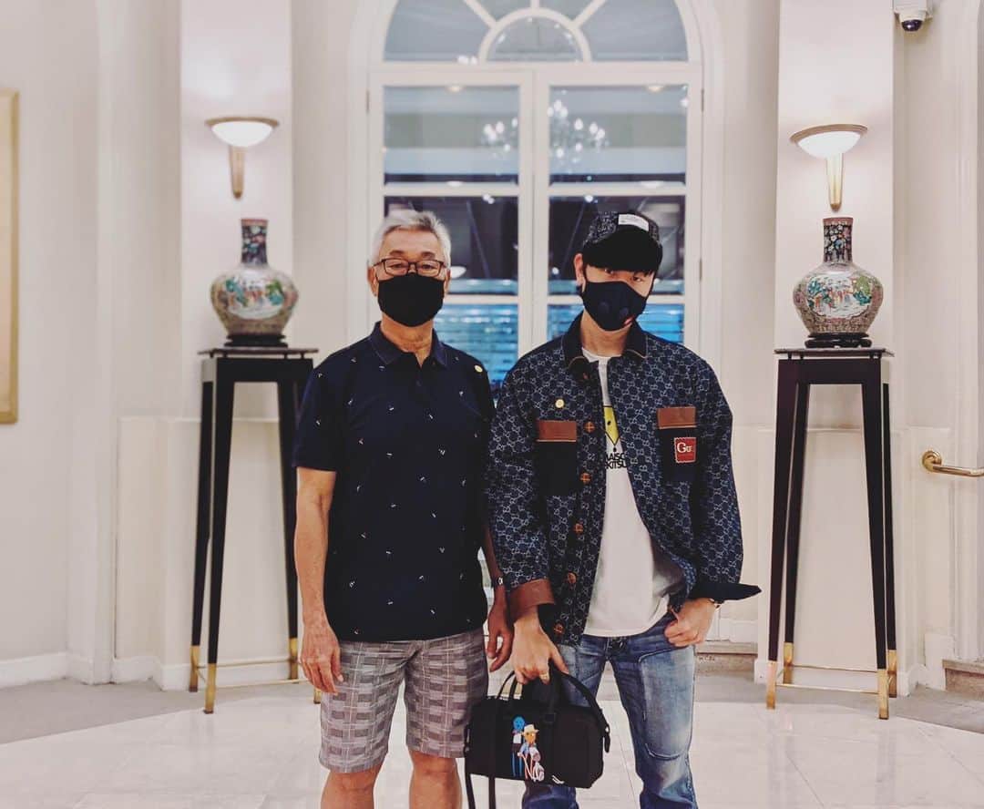 林俊傑のインスタグラム：「Favorite bro. 我最愛的兄弟！」