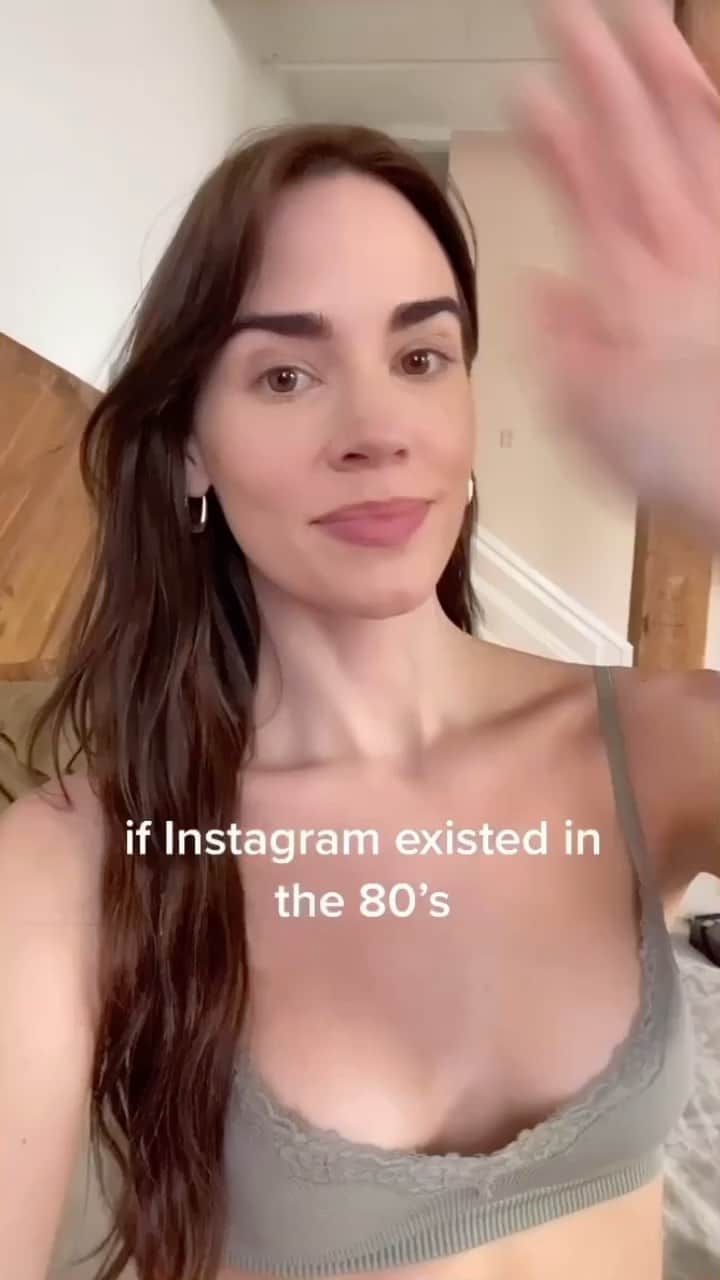 クリスタ・B・アレンのインスタグラム：「it’s JENNA」