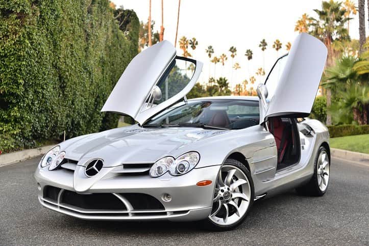 Dirk A. Productionsさんのインスタグラム写真 - (Dirk A. ProductionsInstagram)「🔥READY TO BE YOURS • 2005 Mercedes SLR McLaren • 1,525 miles • Priced to sell • Nationwide & Worldwide Shipping Available INTERESTED? DM or TEXT (424) 256-6861」2月24日 14時26分 - supercarfocusdotcom