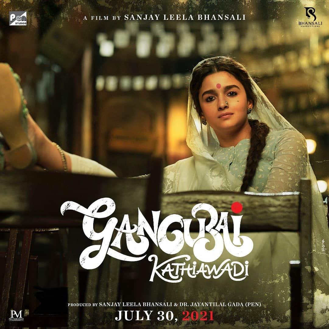 アリア・バットのインスタグラム：「in cinemas 30th July, 2021 ♥️  @Bhansaliproductions @jayantilalgadaofficial @penmovies @prerna_singh6」