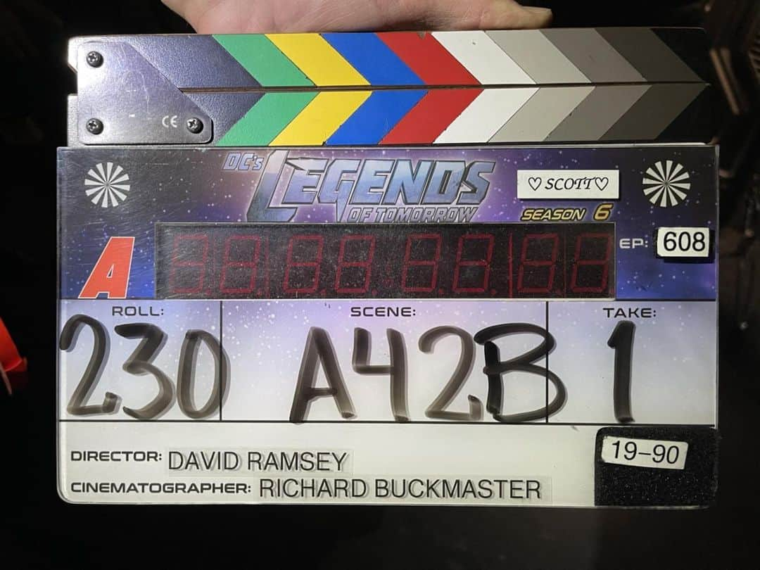 デヴィッド・ラムゼイのインスタグラム：「Stay tuned!!! #LegendsOfTomorrow」