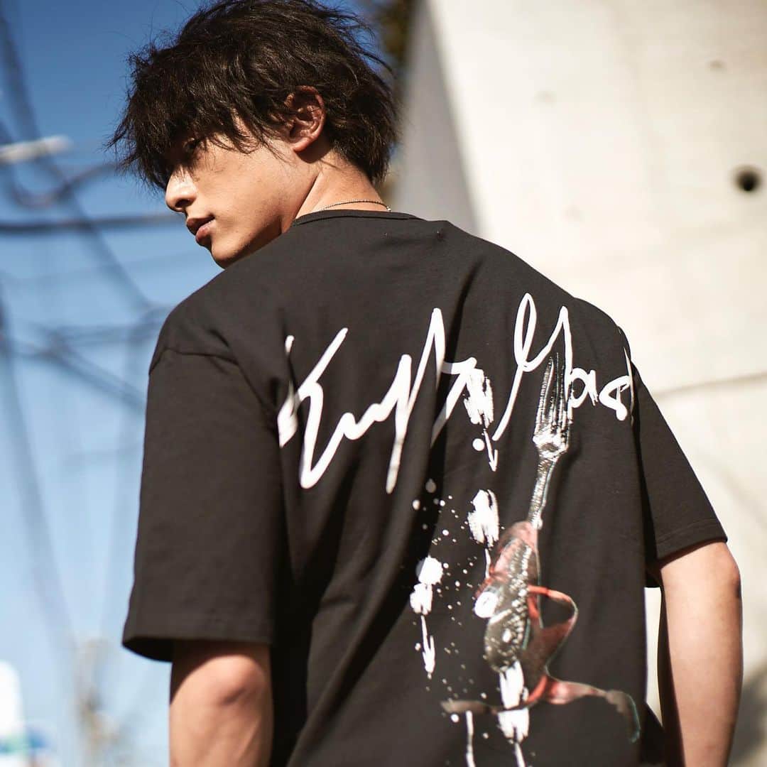 のインスタグラム：「後ろ！  #KINGLYMASK」