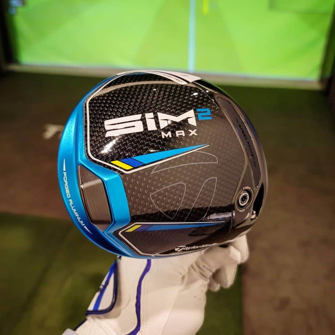 キム・ギョンナムさんのインスタグラム写真 - (キム・ギョンナムInstagram)「new driver #taylormade#sim2#sim2max #테일러메이드#심2#심2맥스」2月24日 16時13分 - kimknam_official