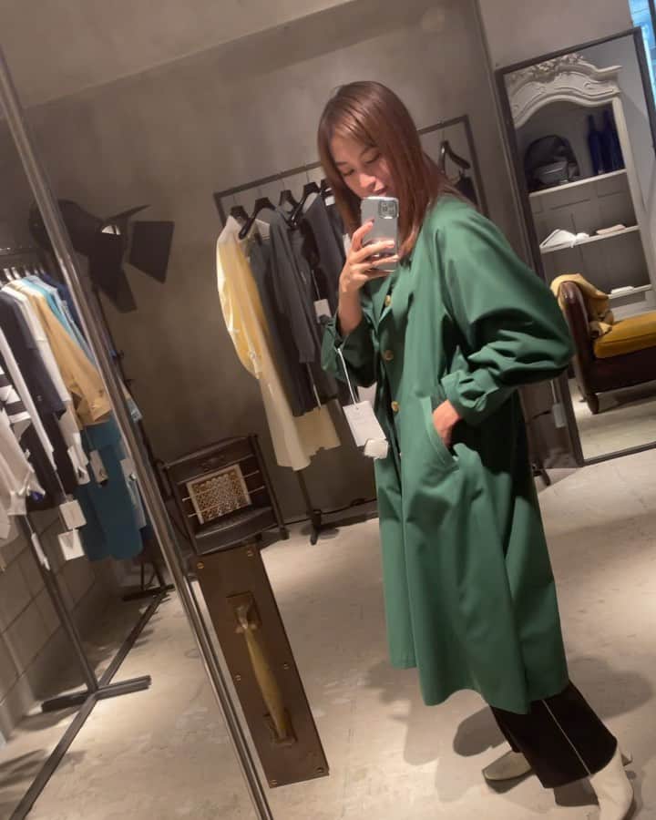 紺野ゆりのインスタグラム：「MIDIUMISOLID 2021S/S🌸 今年は春が来るの早そうですね！  #midiumisolid #2021ss」