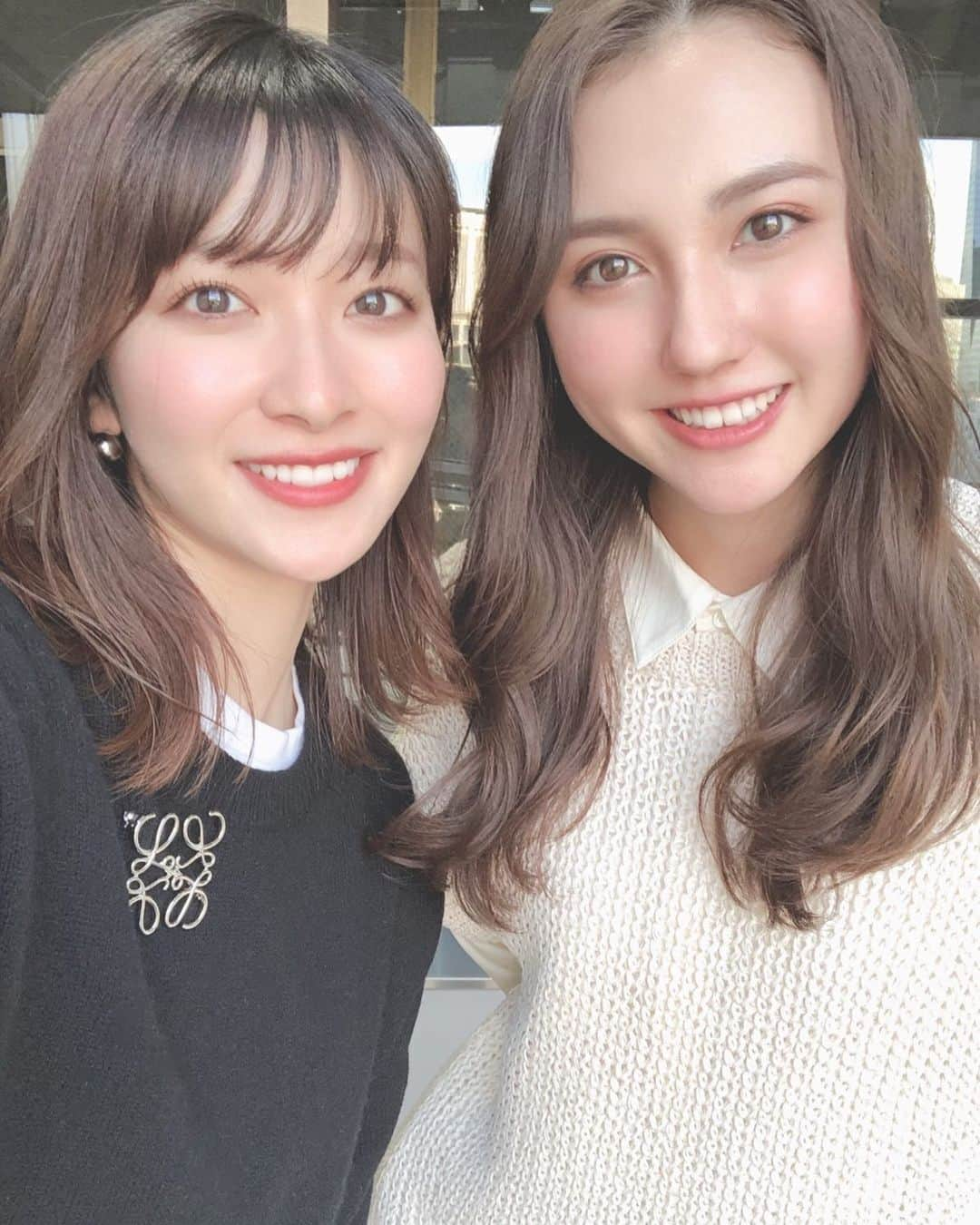 山本里菜さんのインスタグラム写真 - (山本里菜Instagram)「会うとホッとする..☕️❤️ 大好きな大切な同期です。 早くゆっくりご飯に行けるようになるといいなぁ🥲 . 今の髪型とっても好きよ❤︎笑 . . あ！ちなみに、純菜はいつ会ってもいい香りがします😝💕 . #同期　#山形純菜　#山本里菜　#山菜コンビ　#いい香り」2月24日 17時08分 - rinayamamoto_0622