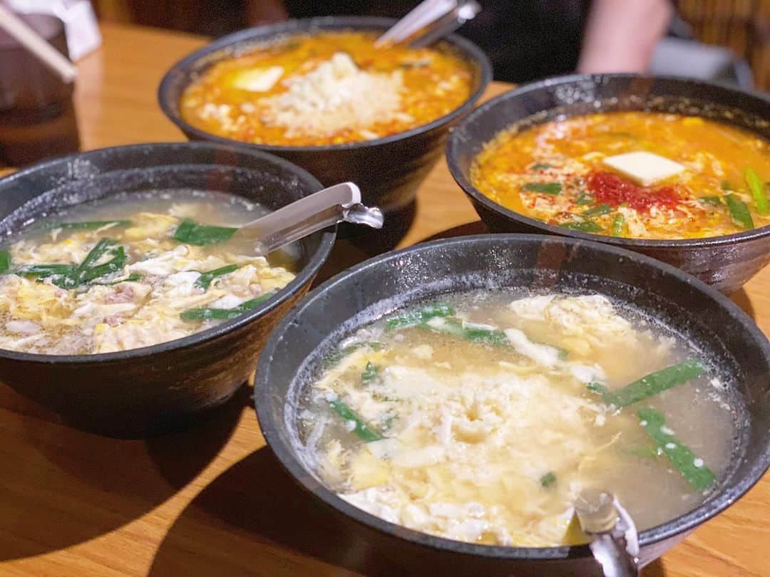 鳳条飛鳥のインスタグラム：「今日初めて新宿の『華火』ってラーメン屋に行ったんだけど、、  めちゃくちゃ美味かったです！ 明日も行くと決めました!!w  #ラーメン #ラーメン部 #ラーメン倶楽部 #らーめん倶楽部 #ラーメン好き #ラーメンインスタグラマー #ラーメンパトロール #麺スタグラム #麺 #中華 #スープ #華火 #煮卵 #味噌ラーメン #塩ラーメン #醤油ラーメン #豚骨ラーメン #白湯 #noodle #noodles #noodlelover #noodleporn #instanoodle #instanoodles #food #foodporn #foodie #foodstagram #foodasia」