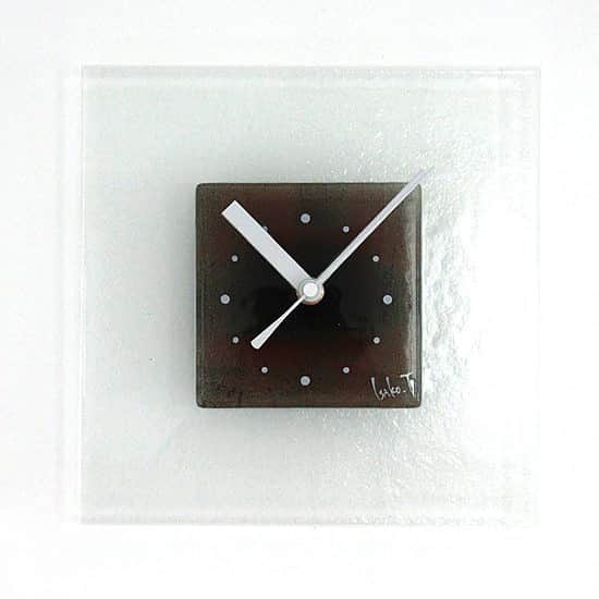 comb de shioさんのインスタグラム写真 - (comb de shioInstagram)「あなたも、時計から、アートのある生活、はじめませんか？  #オンラインショップで販売中   glass art clock by Isako TODA﻿ ﻿ #アートのある暮らし ﻿ #combdeshio﻿ #コムデシオガラス ﻿ #コムデシオ ﻿ #ガラス作家杜多一菜子﻿ #三重県  #三重県津市  #インテリア好きな人と繋がりたい﻿ #インテリアデザイン﻿ #おしゃれインテリア #インテリアアート #壁掛けインテリア #おしゃれな部屋  #抽象画アート #寝室インテリア  #壁掛け時計 #ガラス時計 #新築祝いのプレゼント #結婚祝いのプレゼント  #おうち時間を楽しむアイテム ﻿#インテリア時計  #artist  #interiorart #interiorartwork #artclock #glassclock #japanesecraft」2月24日 17時19分 - comb_de_shio