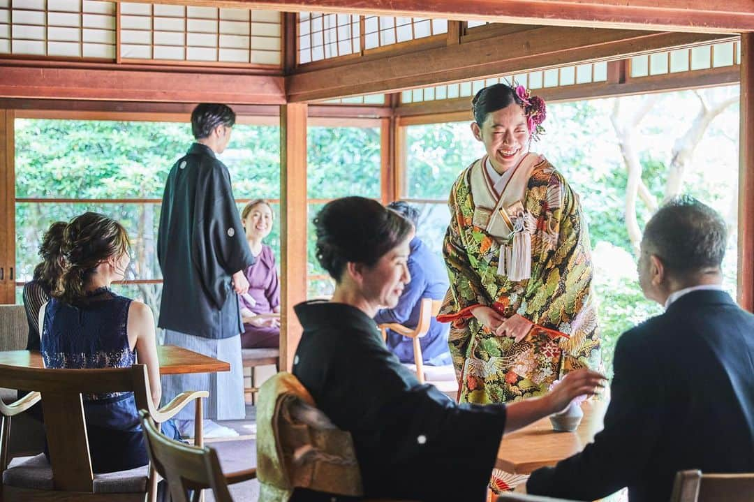 ガーデンレストラン徳川園のインスタグラム：「🌱 『名古屋で和婚と言えば徳川園』 尾張徳川家300年以上の歴史と伝統 四季折々の花木が咲き誇る日本庭園が おふたりの大切な1日をおもてなし致します ・ 他のお写真は下記アカウントより  @tokugawaen_wedding_location ▶︎徳川園ロケーションaccount  @tokugawaen_wedding_wastyle ▶︎和装スタイルaccount  @tokugawaen_wedding_report ▶︎ウエディングレポートaccount  ****************** ウエディングのお問い合わせは プロフィール欄のURL公式HPからどうぞ🎵 Heritage Bridal Collection ガーデンレストラン徳川園 http://www.heritage.jp/tokugawaen/ ☎︎0120-677-875」