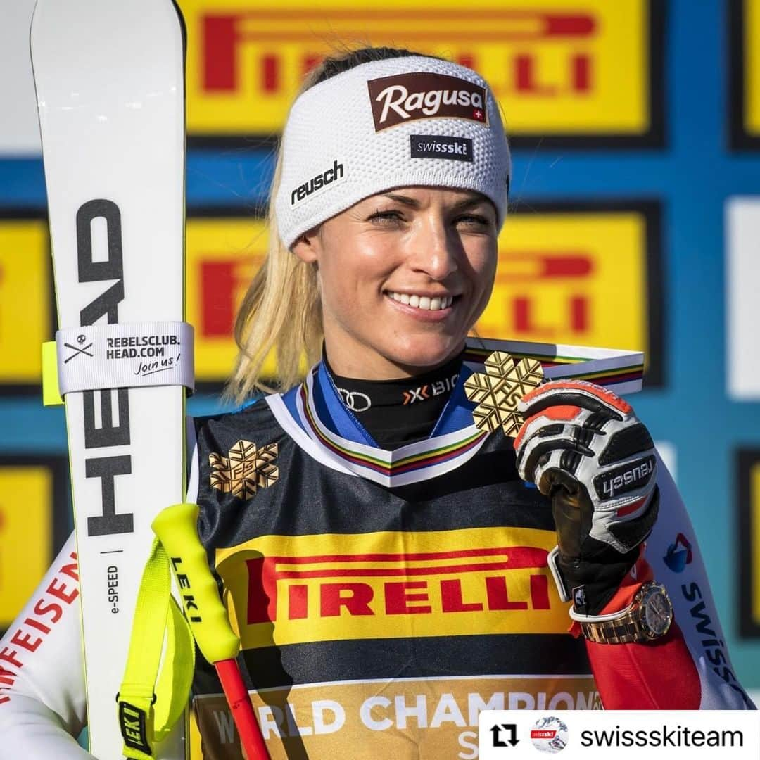 Descenteさんのインスタグラム写真 - (DescenteInstagram)「#Repost @swissskiteam ・・・ Looking back on fantastic world championships with 9 medals 😍  🥇🥇🥇🥈🥉🥉🥉🥉🥉  ****  And now full focus on the World Cup  Next races:  - Friday, downhill women in Val di Fassa - Saturday, giant slalom men in Bansko  @cortina2021 |  #swissskiteam #fisalpine | Fotos: Keystone-SDA  @corinnesuter_official | @feuz87 | @michellegisin | @loicmeillard」2月24日 17時31分 - descente_international