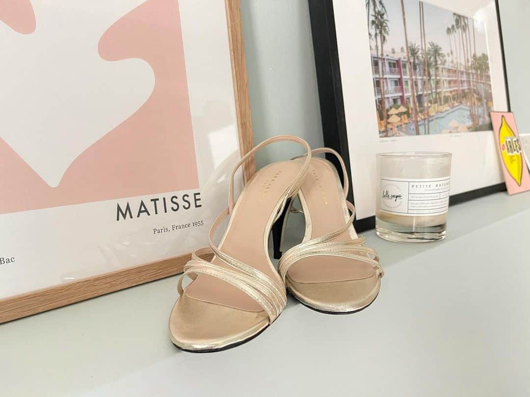 タラジャーモンのインスタグラム：「New crush 👠✨ #newcollection #tarajarmon」