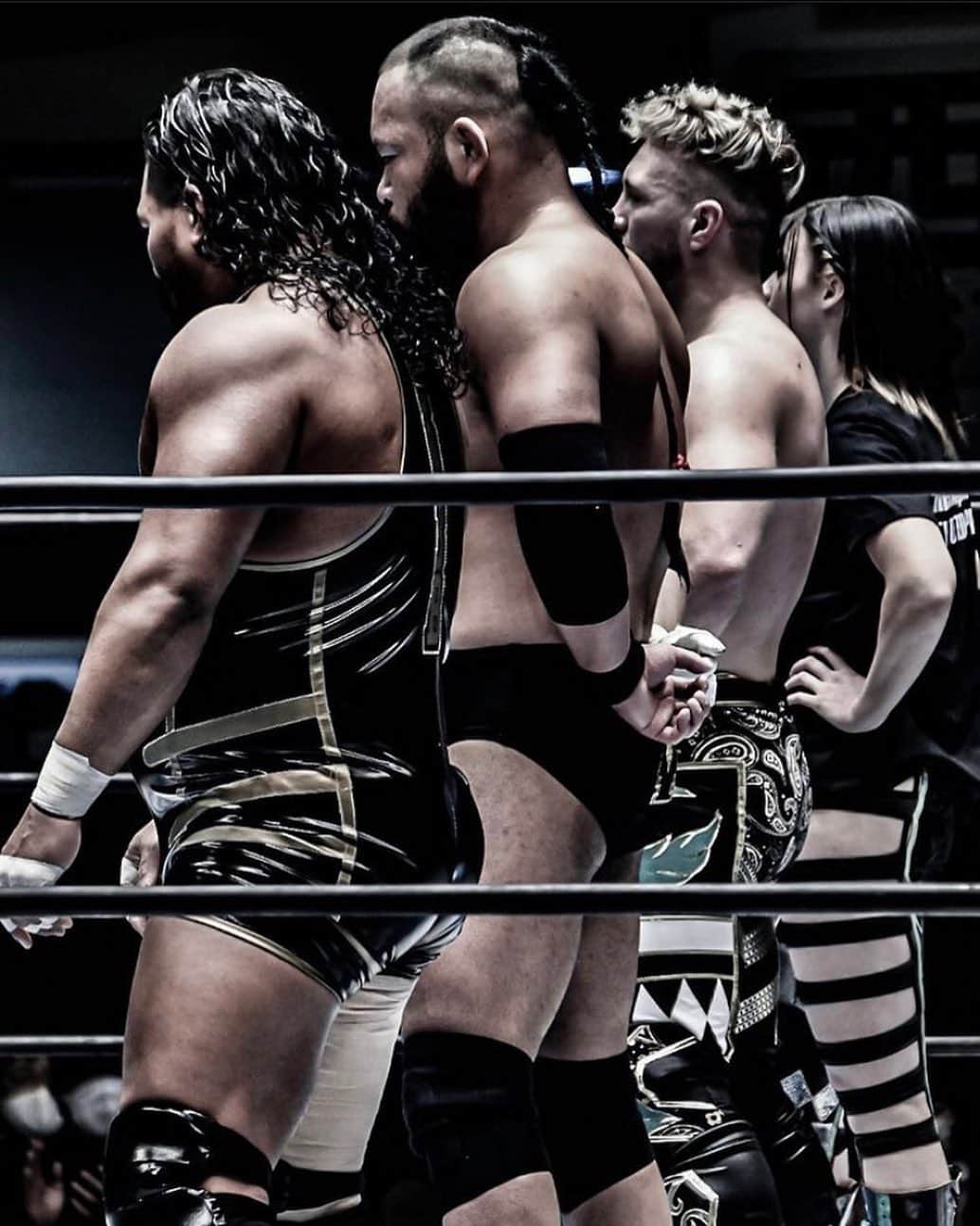 ウィル・オスプレイのインスタグラム：「Not in numbers, but in Unity our biggest strength lies」