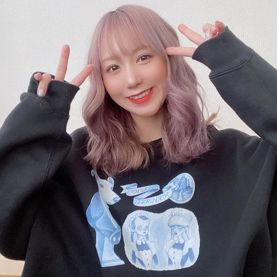 杉山優華のインスタグラム：「✌️✌️✌️ . . . . 珍しい大笑顔」