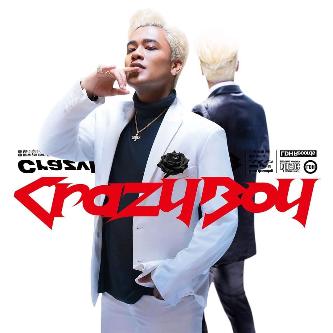 のインスタグラム：「【CrazyBoy】本日発売‼️  2nd Double Single 「OH feat. 清水翔太,OZworld」&「アムネジア」 💿✨  今作は、異なるコンセプトで制作された“ダブルシングル”として2枚を同時発売💥  1枚目の表題曲となる「OH feat. 清水翔太,OZworld」は、フィーチャリングに清水翔太さん、OZworldさんを迎えて制作され、 3人のRAPがTRACKの上でクロスオーバーし、それぞれの個性が化学反応を起こす楽曲です🎤 カップリングには、現在のメインストリームHIP HOPの芯をしっかりと捉えた「DoCoDeMoDooR」が収録🎼  2枚目の表題曲となる「アムネジア」は、1/29(金)から公開の映画『ある用務員』の主題歌になっており、映画の世界観に寄り添った歌詞が象徴的な書き下ろし楽曲となっている♪カップリングには、レーベルメイトでもあるJAY’EDをフィーチャリングに迎えて制作された「ステラ feat.JAY’ED」を収録💫  さらに、AMAZING COFFEEとのコラボ楽曲「Sunday Coffee」を両シングルに収録☕️ かつて無い構成の豪華なダブルシングル‼️  ◆◇◆◇◆◇◆◇◆◇◆◇◆◇◆◇◆◇◆◇◆◇◆◇◆ 2月27日発売の『月刊EXILE 4月号』では、 「OH feat. 清水翔太,OZworld」&「アムネジア」リリース特集を掲載予定📖こちらもお楽しみに💡 ◇◆◇◆◇◆◇◆◇◆◇◆◇◆◇◆◇◆◇◆◇◆◇◆◇ 《商品形態》 「OH feat. 清水翔太,OZworld」 ◆初回生産限定盤(CD+DVD) 品番：XNLD-10080/B  価格：¥1,500(tax out) / ¥1,650(tax in)  ◆通常盤(CD) 品番：XNLD-10081  価格：¥1,000(tax out) / ¥1,100(tax in)  「アムネジア」 ◆初回生産限定盤(CD+DVD) 品番：XNLD-10080/B  価格：¥1,500(tax out) / ¥1,650(tax in)  ◆通常盤(CD) 品番：XNLD-10081  価格：¥1,000(tax out) / ¥1,100(tax in)  -------------------------------------------- EXILE TRIBE mobile http://m.tribe-m.jp/  @elly24soul」