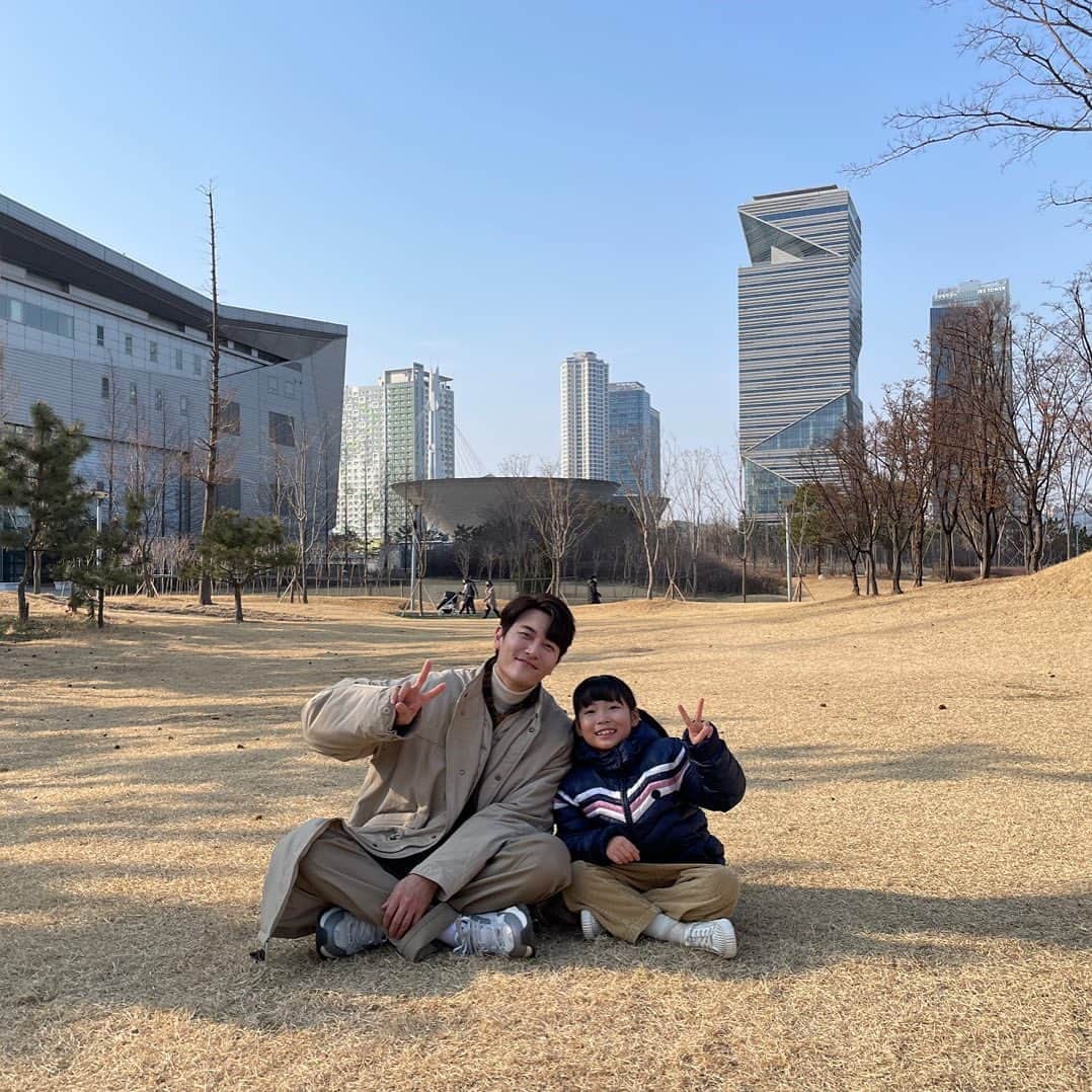 ジェヒのインスタグラム：「오늘도 밥이 되어라와 함께 하시죠^^ . . . #mbc #밥이되어라」