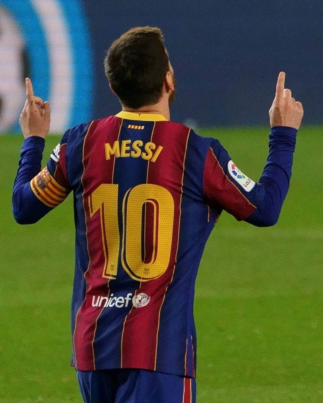 LFPさんのインスタグラム写真 - (LFPInstagram)「👆🔟 @leomessi 🔟👆  #Messi #BarçaElche #Barça #LaLigaSantander #LaLiga」2月25日 4時15分 - laliga