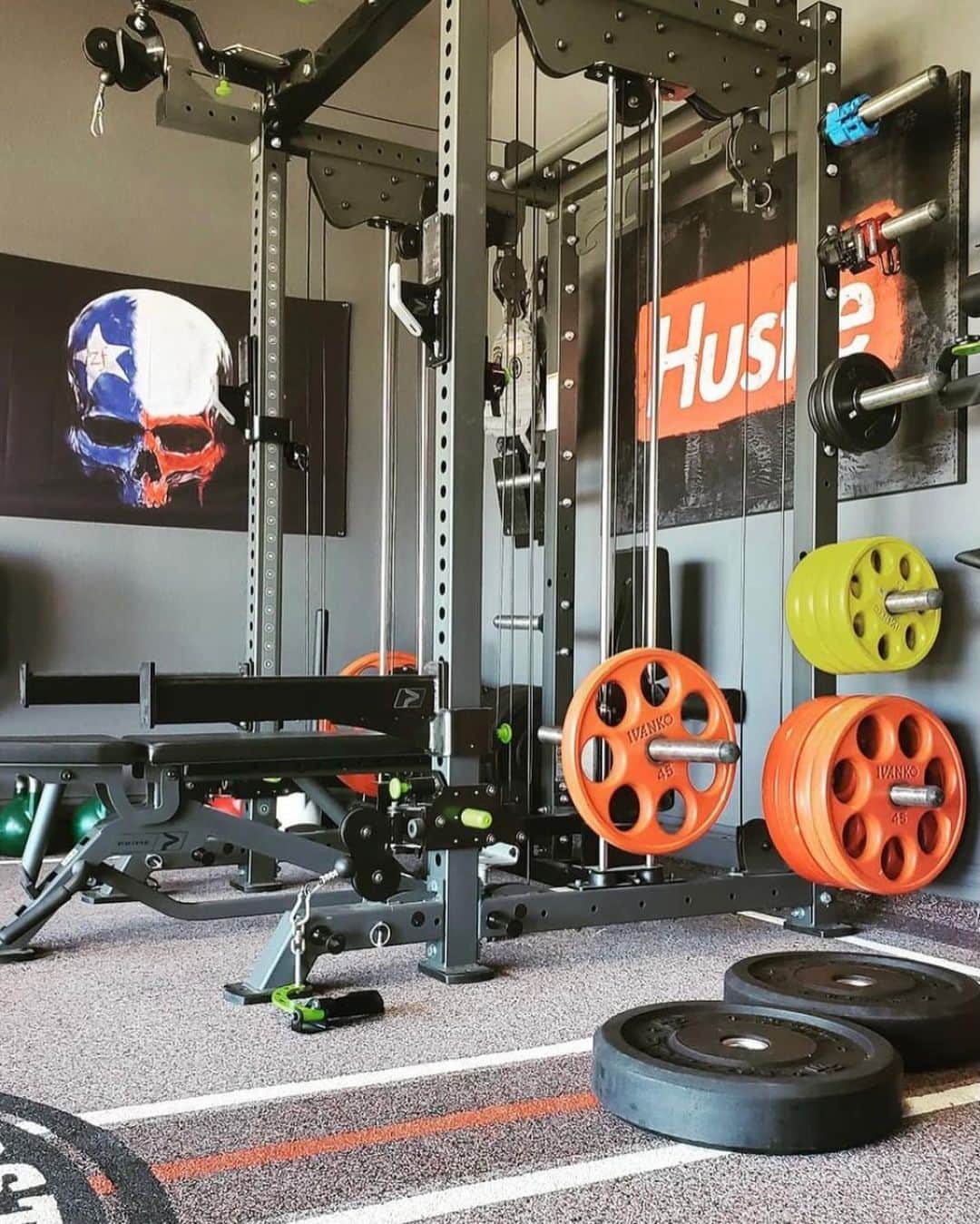 Paige Hathawayさんのインスタグラム写真 - (Paige HathawayInstagram)「😍 WIN A FLOORING MAKEOVER 😍 Whether it’s a home gym, family space, pool/patio deck, kids play area, or a you wanna jazz up your garage… You can be sure that the @Rubcorp1 will bring you quality surfacing that you and your family will enjoy for years to come!  I’ve collaborated with @rubcorp1 to giveaway a flooring makeover to the area of choice to one lucky participant!  RULES TO ENTER (same for IG and FB)  ▪️FOLLOW @Rubcorp1 and @paigehathaway ▪️TAG A FRIEND (one friend gets you one entry so tag as many as you’d like) ▪️CLICK either the link in my bio or @rubcorp1 BIO and simply register a few details to win.. GOOD LUCK!   #giveaway #homegym #rubbersurfacing #yoursurface #rubberflooring #paigehathaway  Winner to be announced on my Insta-story 03/01/2021 | Competition US only but statewide!   **DISCLAIMER: These images are to be used as examples of installation types and are not solely the work of @rubcorp1. Gifting is in no way affiliated with instagram or the employees of instagram」2月25日 4時36分 - paigehathaway