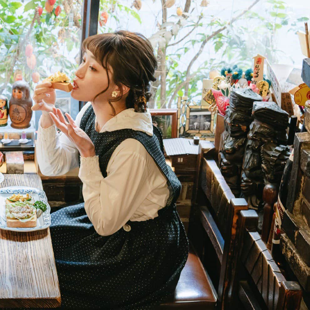 LEBECCA boutique Vintageのインスタグラム：「.﻿ LEBECCA boutique﻿ Original New Arrival☕️ ﻿ ﻿ 【L and さぼうる】 @sabor_jimbocho  老舗喫茶とワンピース﻿ ¥12,100 (tax in)﻿ ﻿ ﻿ 🎪ラフォーレ原宿店﻿ 2/27 11:00〜﻿ 📲WEB STORE﻿ 2/27 21:00〜﻿ ﻿ ﻿ #老舗喫茶とワンピース﻿ #LEBECCAboutique  #エルアンド #さぼうる」