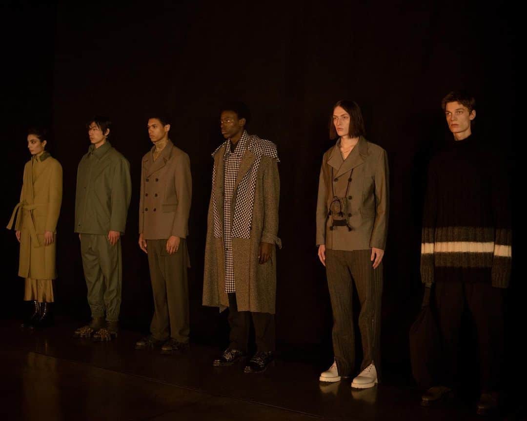 カシミ オムのインスタグラム：「AW21  Look 27 Look 24 Look 25 Look 23 Look 22 Look 4  #aw21qasimi #menswear #womenswear」