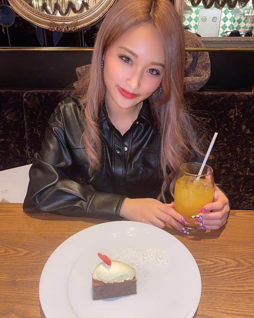 ELENAのインスタグラム