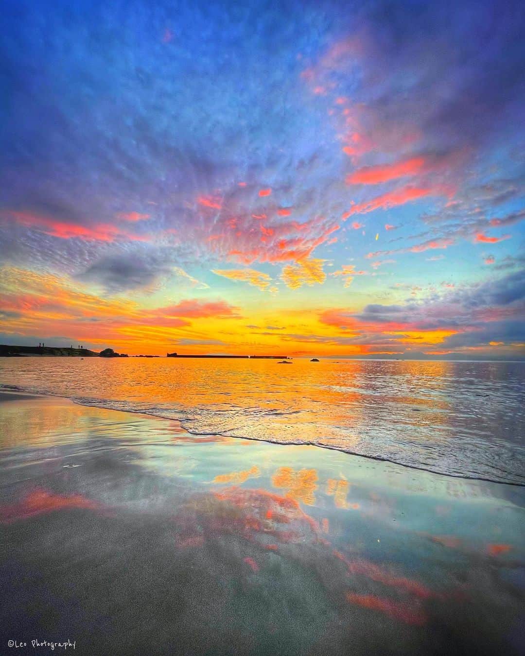 leo7000のインスタグラム：「いつかの夕景‼️🌄🌅 段々と温かくなってきましたね😊 目の痒さも絶好調です🤧✌🏻」
