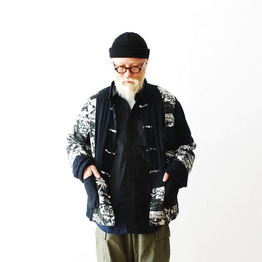 wonder_mountain_irieさんのインスタグラム写真 - (wonder_mountain_irieInstagram)「_ Porter Classic / ポータークラシック "ALOHA CHINESE JACKET PATCHWORK - BLACK" ¥50,600- _ 〈online store / @digital_mountain〉 https://www.digital-mountain.net/shopdetail/000000012972/ _ 【オンラインストア#DigitalMountain へのご注文】 *24時間受付 *14時までのご注文で即日発送 *1万円以上ご購入で送料無料 tel：084-973-8204 _ We can send your order overseas. Accepted payment method is by PayPal or credit card only. (AMEX is not accepted)  Ordering procedure details can be found here. >>http://www.digital-mountain.net/html/page56.html _ #PorterClassic #ポータークラシック _ 本店：#WonderMountain  blog>> http://wm.digital-mountain.info _ 〒720-0044  広島県福山市笠岡町4-18  JR 「#福山駅」より徒歩10分 #ワンダーマウンテン #japan #hiroshima #福山 #福山市 #尾道 #倉敷 #鞆の浦 近く _ 系列店：@hacbywondermountain _」2月24日 20時35分 - wonder_mountain_