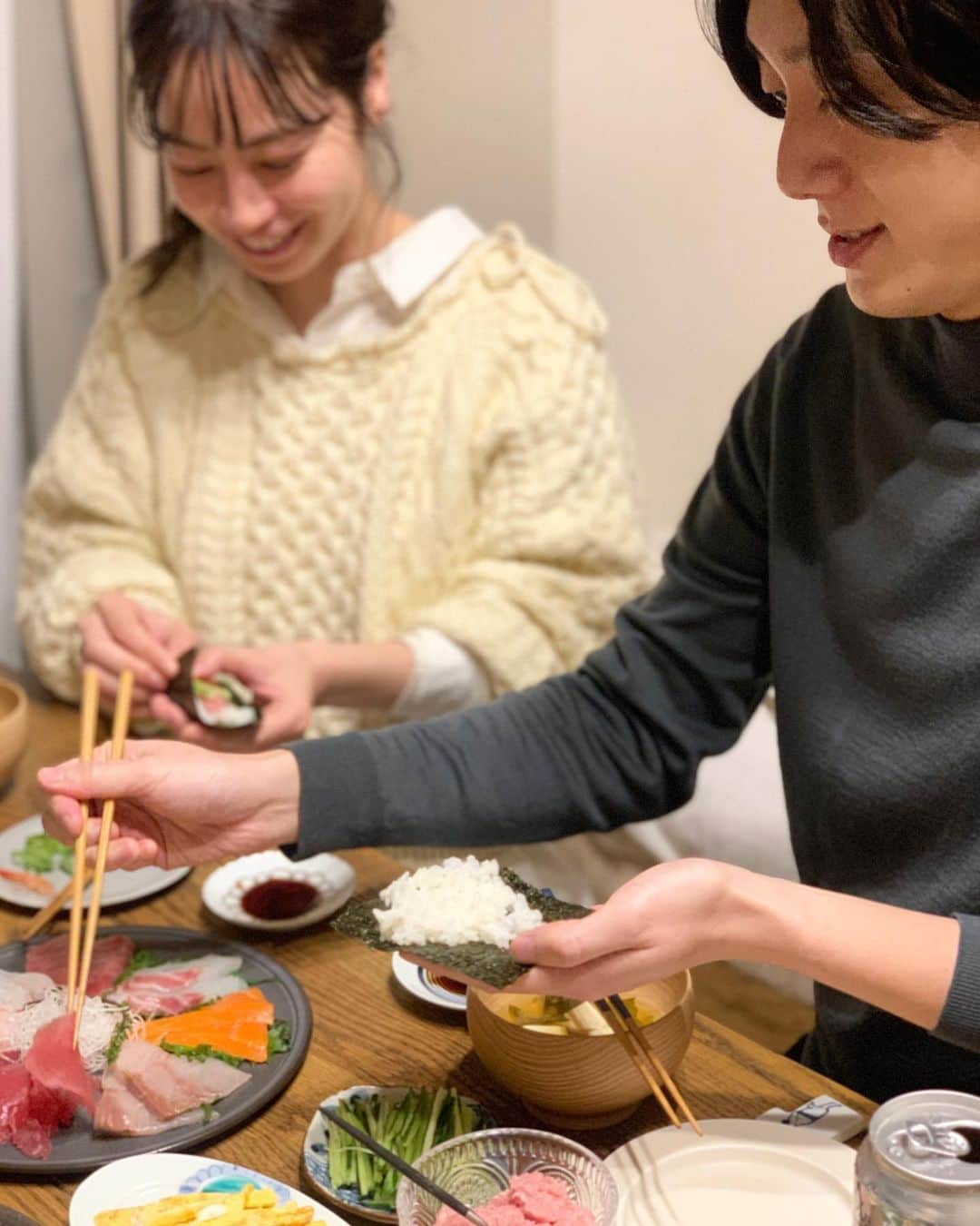 猪鼻ちひろさんのインスタグラム写真 - (猪鼻ちひろInstagram)「お誕生日当日の大切は想い出📷❣️ お腹が捩れるほど笑った！ もーーーいつもいつでも面白すぎる、いや面白くしてくれる← この人たちと居ると中学生男子みたいな自分が出てしまう… いつも本当にありがとう大好きすぎるよ！のひとたち😘 #最後の写真じわる #ちひろのごはん #ちひろkitchen」2月24日 20時59分 - inohanachihiro