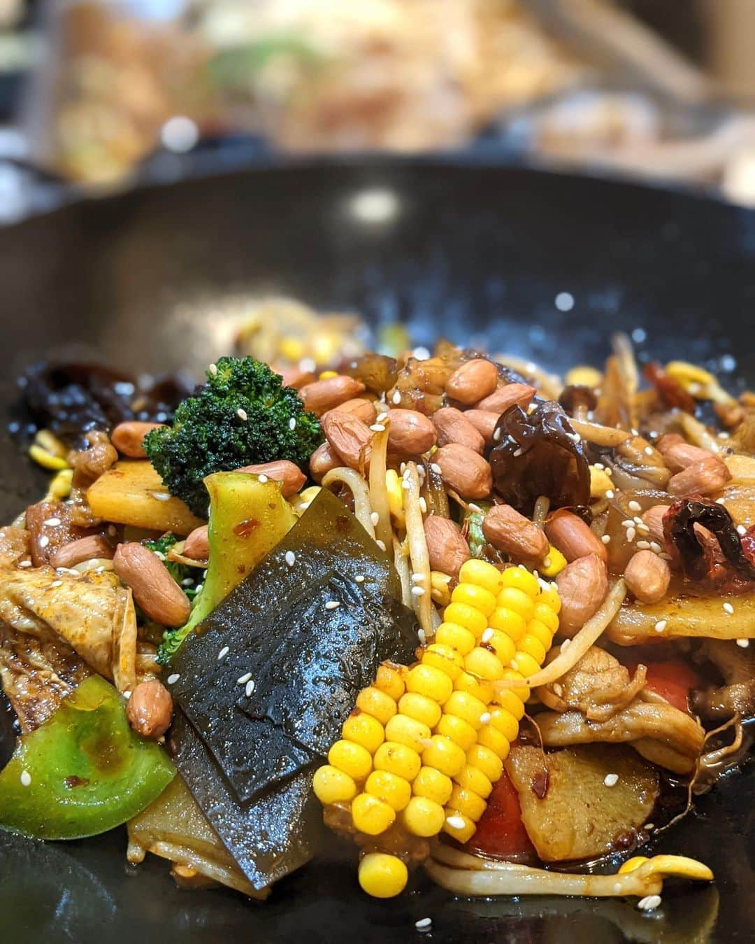 Li Tian の雑貨屋さんのインスタグラム写真 - (Li Tian の雑貨屋Instagram)「Things are getting spicy, salty and a little numb with this Chongqing-style Fish Pot which comes with a whole butterflied fish seasoned with a blend of over 20 spices and herbs. Choose btw two broths mala or sour vegetables and add on over 11 ingredients ($3.50) including glass noodle and beancurd skin.   Can’t get enuff of Mala? There’s also the Mala Xiang Guo ($16.80) which boasts even more intense flavors 🌶   Promotion!  Purchase a Chongqing-style Fish Pot and receive a 50% off Chongqing-style Fish Pot voucher (valid for next purchase). Redemption valid till 31 March 2021  #singapore #yummy #love #sgfood #foodporn #igsg #グルメ #instafood #gourmet #beautifulcuisines #onthetable #sgeatout #cafe #sgeats #f52grams #sgcafe #streetfood #feedfeed  #foodsg #savefnbsg #sgblog #jiaklocal #szechuan #sgrestaurant #noodles #sgpromo #eatsg #chilli #hotpot」2月24日 21時15分 - dairyandcream