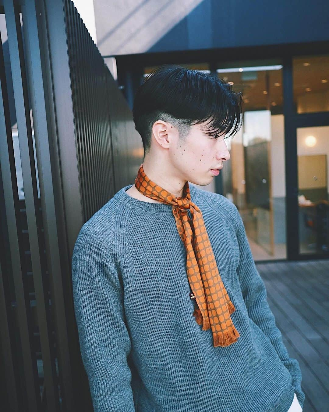 natsuoさんのインスタグラム写真 - (natsuoInstagram)「men's cut✂︎ 360°かっこよく 一人一人の頭の形に合わせて カットしていきます。  #なつお産 #メンズヘア #メンズヘアスタイル #センターパート #センターパート男子」2月24日 21時48分 - akimotonatsuo