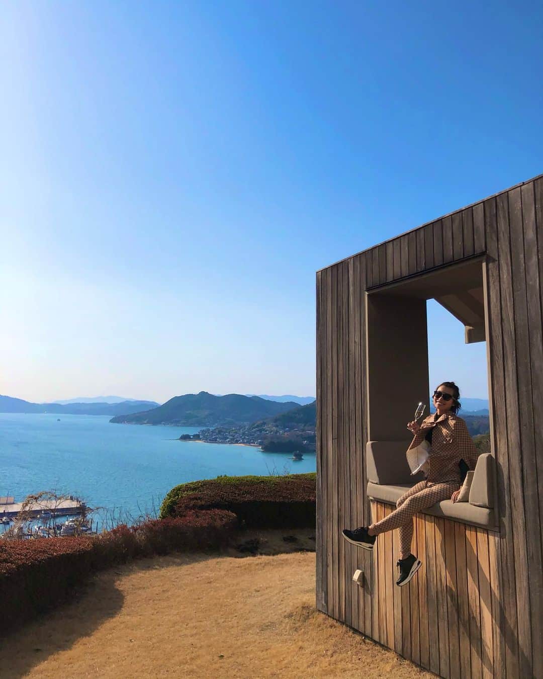 エマ中岡優姫のインスタグラム：「広島にこんな 素敵なところあったんじゃね💓 #広島観光  #ベラビスタ  #広島  #hiroshima  #ホテル  #サニ坊とエママの日常  #男の子ママ」