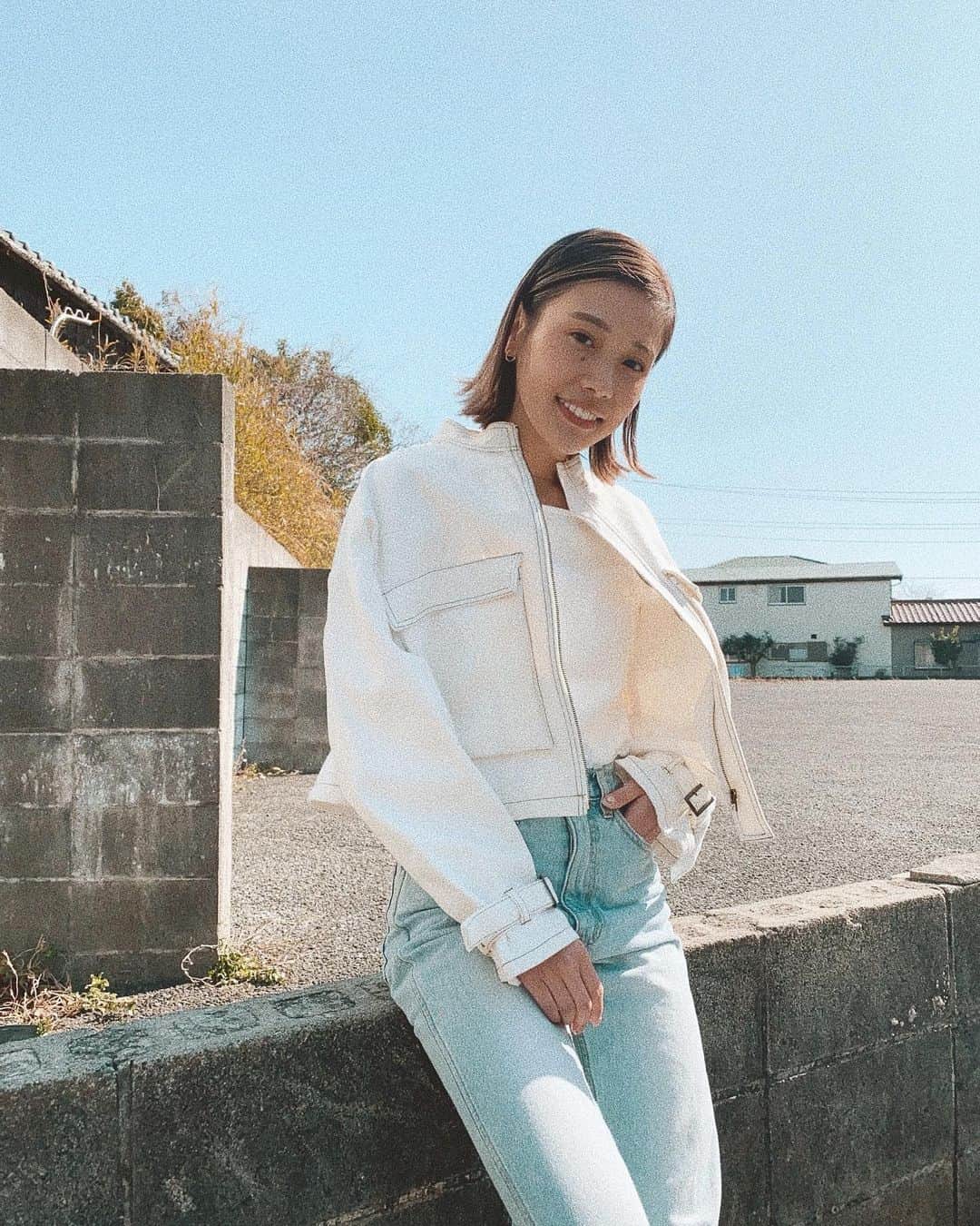 馬詰まほのインスタグラム：「ホワイトかわいな😘🤍 たまらんな🤍 きゅん🤍 #limtokyo #lim #lim2021ss #limコーデ」
