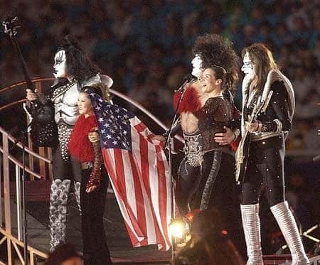 KISSさんのインスタグラム写真 - (KISSInstagram)「#KISSTORY -- February 24, 2002 - #KISS performed at the XIX Winter Olympics Closing Ceremony in Salt Lake City to a worldwide audience of over three billion TV viewers.」2月24日 22時15分 - kissonline