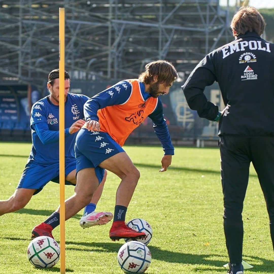 エンポリFCさんのインスタグラム写真 - (エンポリFCInstagram)「📸 Azzurri al lavoro stamani al Sussidiario; domani pomeriggio di nuovo in campo in vista della sfida di venerdì sera contro il Venezia」2月24日 22時17分 - empoli_fc_official