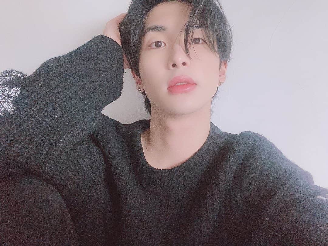 UP10TIONさんのインスタグラム写真 - (UP10TIONInstagram)「오늘도 너무 보고싶었어💛 #샤오 #xiao」2月24日 22時21分 - u10t_official