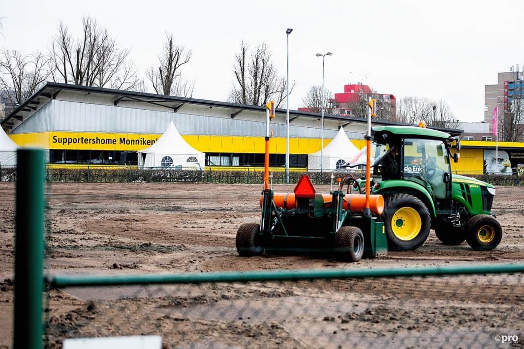 フィテッセさんのインスタグラム写真 - (フィテッセInstagram)「Work in progress 🚜⏳   #Vitesse」2月24日 22時28分 - mijnvitesse