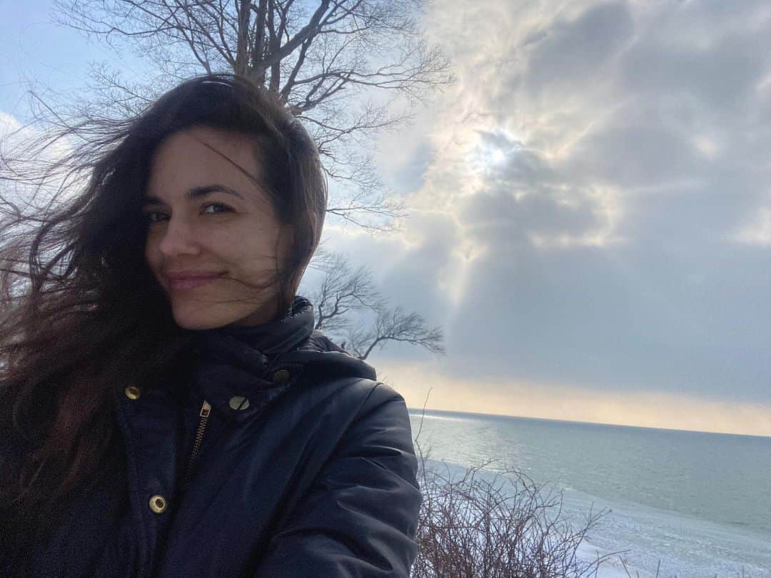 トーレイ・デヴィートのインスタグラム：「❄️ Home ❄️ My favorite place on earth.」